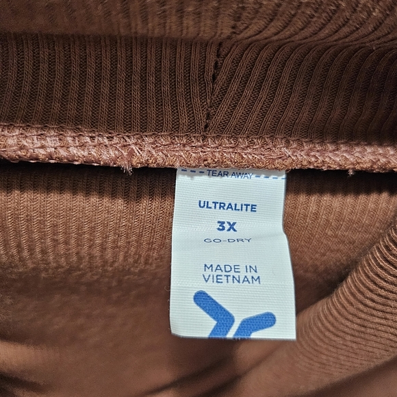 NWOT Old Navy Maple Brown  Ribbed Long Sleeve Turtleneck Go Dry Activewear Top - Picture 2 of 4